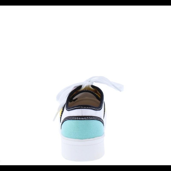 Trendy Size 8 Sneakers. 1st pic is IRL Photo - Picture 4 of 5